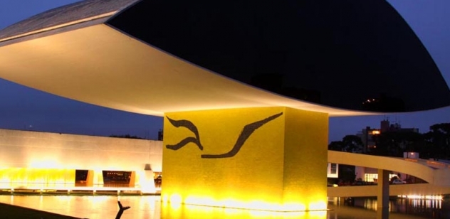 Museu Oscar Niemeyer (Museu do olho)